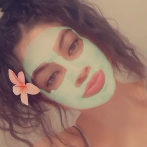 Meet your Posher, Breanna